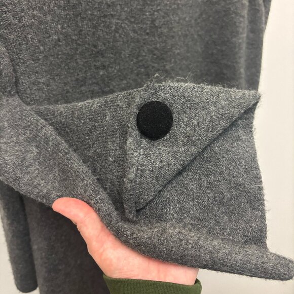 NEVER WORN - High-Low Sweater - Picture 4 of 5